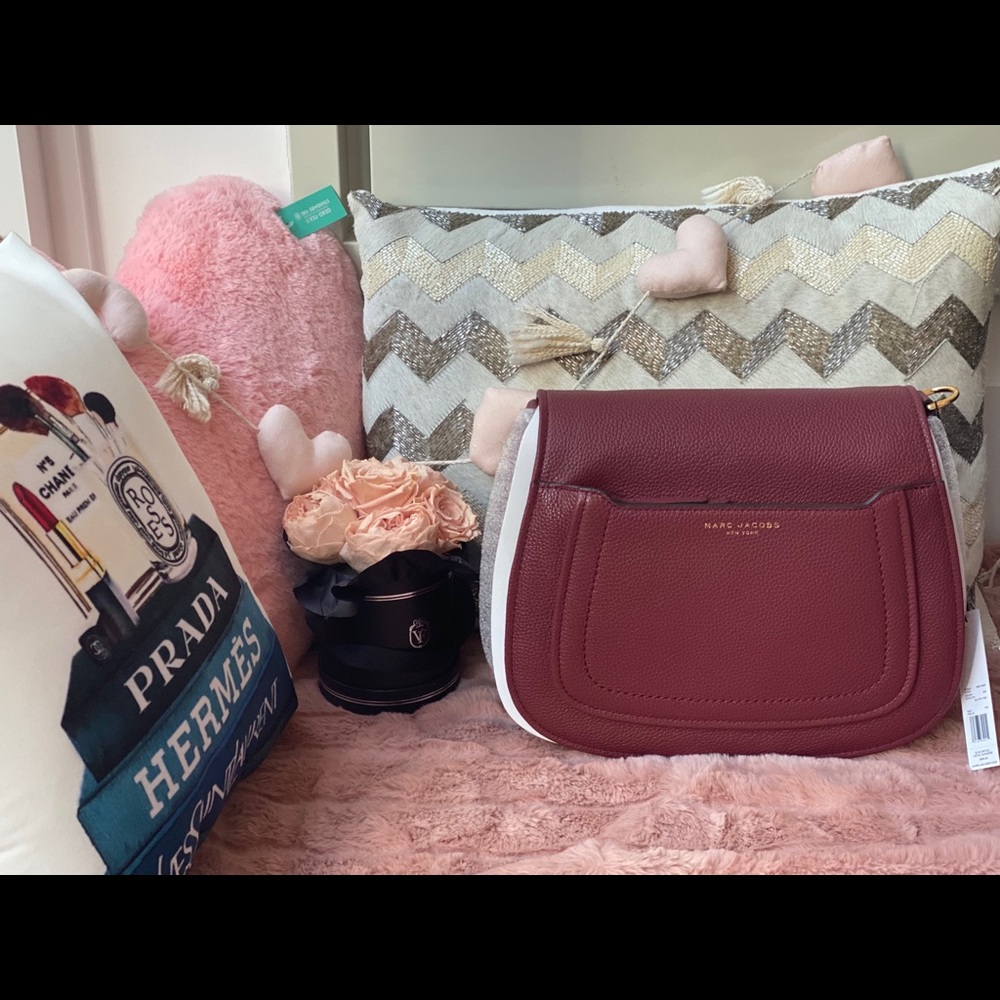 Marc Jacobs Empire City Messenger Bag Dark Red